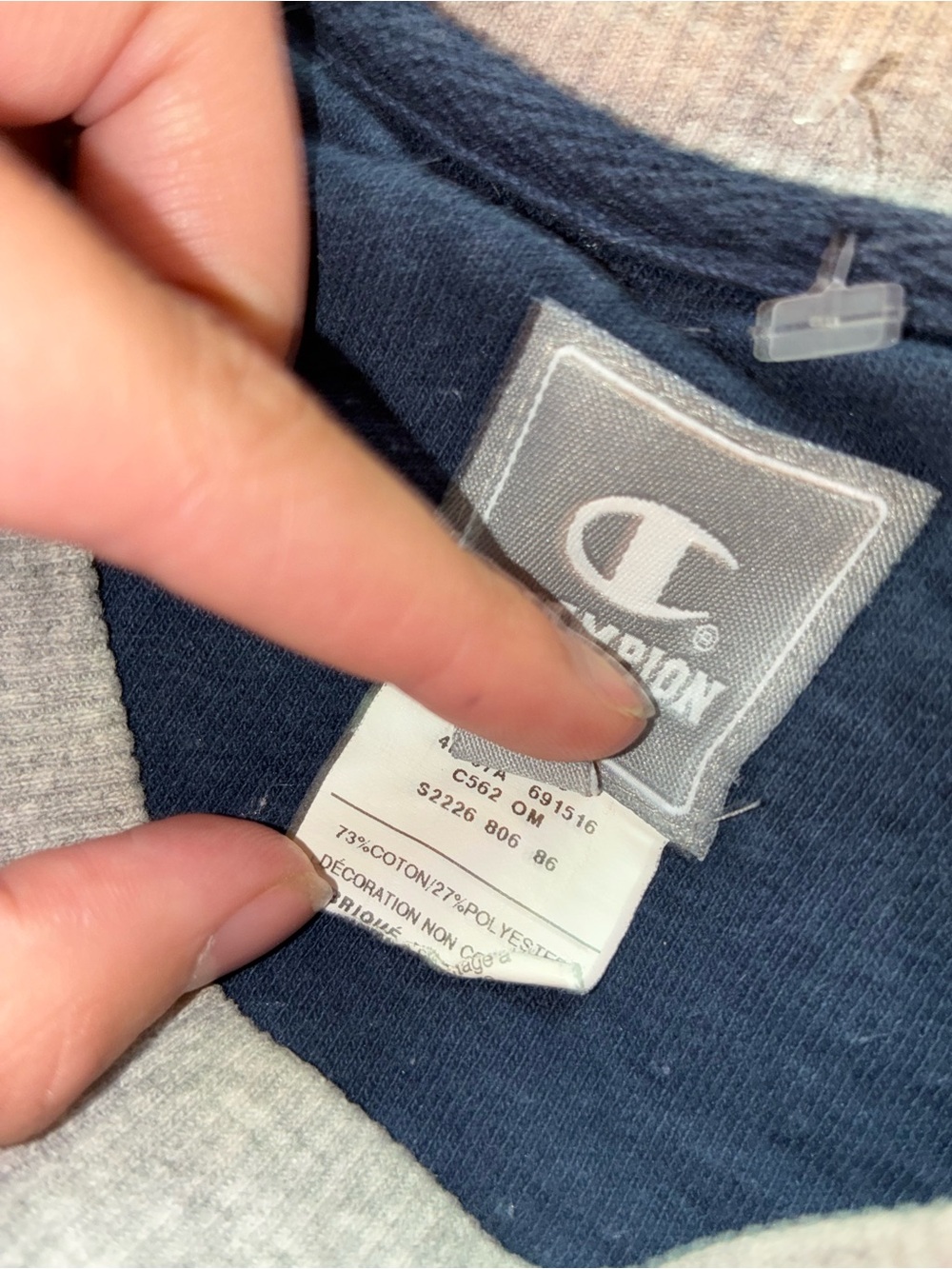 Champion Light Gray Crewneck Sweatshirt Size Medium - Picture 7 of 8